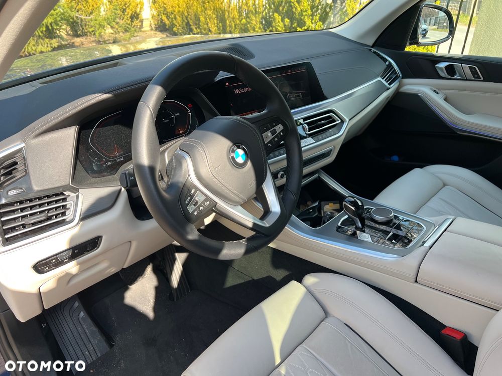 BMW X5 xDrive40i - 23