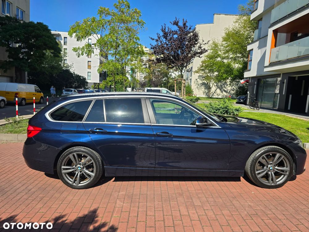 BMW Seria 3 320d xDrive Sport Line - 4