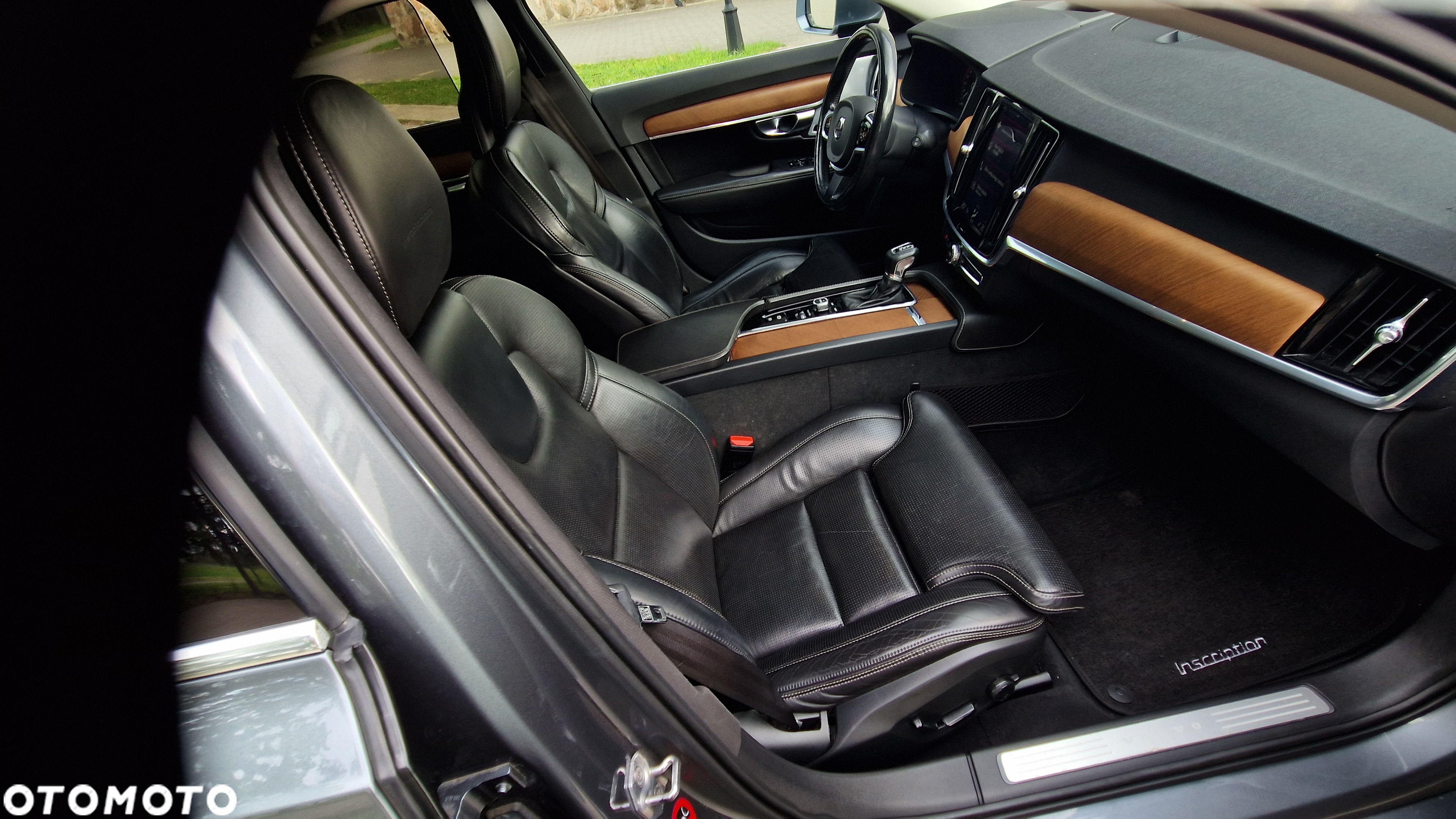 Volvo V90 D4 Inscription - 27