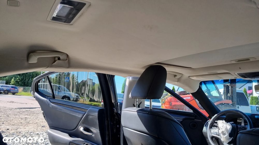 Lexus ES 300h Style Edition - 29
