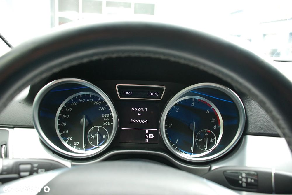 Mercedes-Benz ML 350 BlueTec 4-Matic - 19