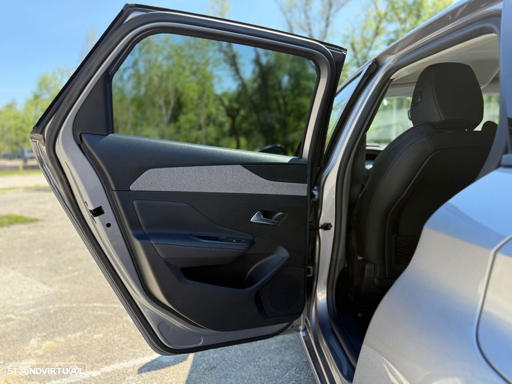 Peugeot 308 SW 1.6 Hybrid Allure e-EAT8 - 41