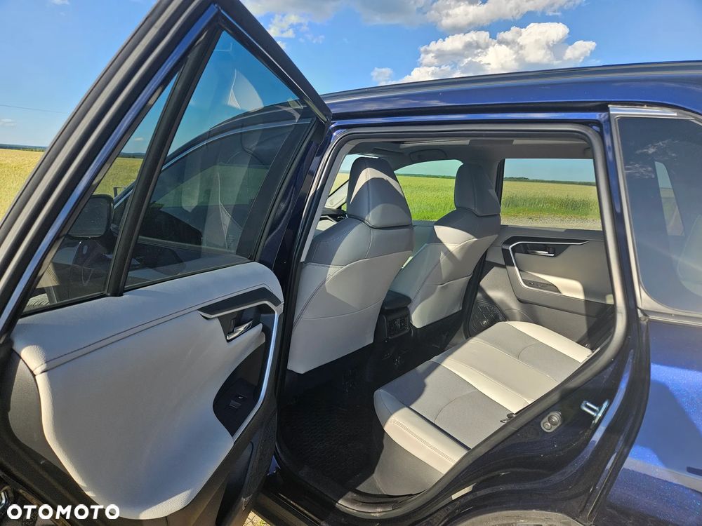 Toyota RAV4 - 13