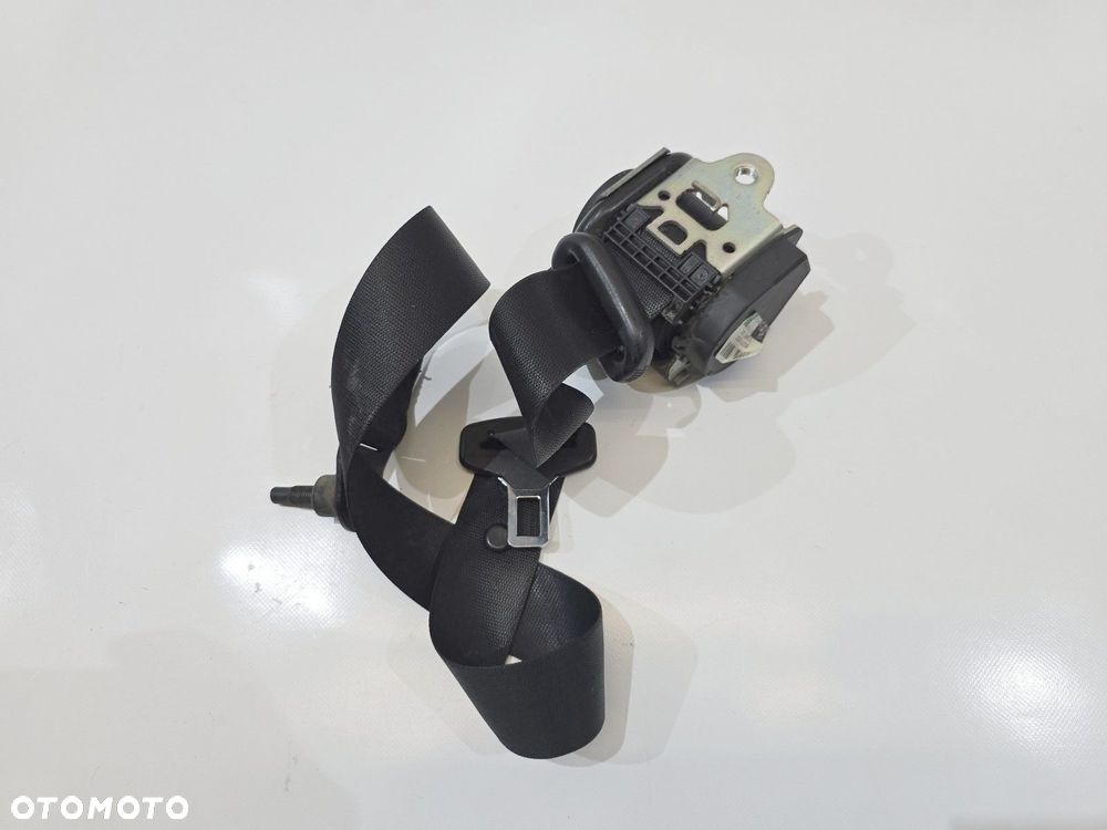 pas bezpieczeństwa przód prawy mercedes w245 07r 607718200 - 2