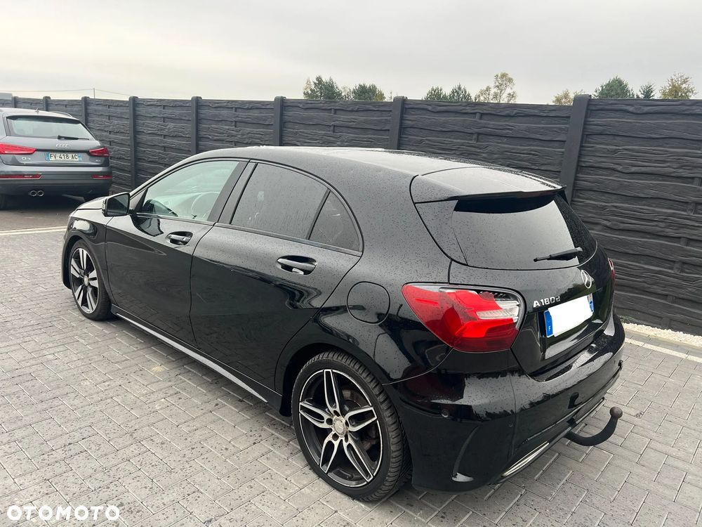 Mercedes-Benz A-Class 2016 photo 3
