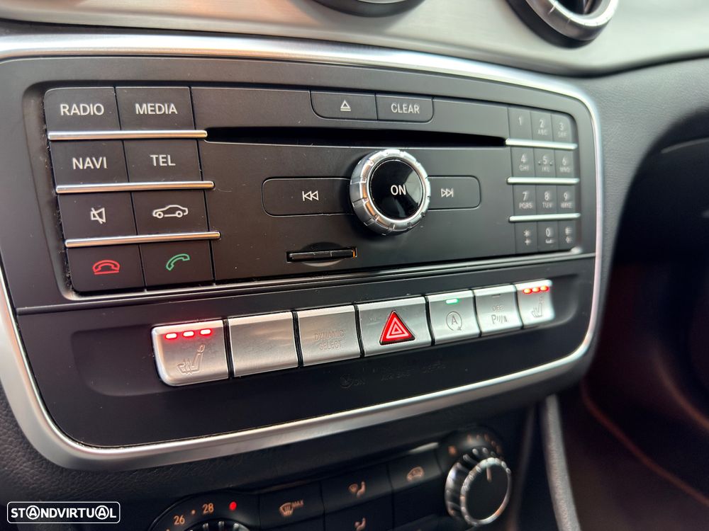Mercedes-Benz CLA 180 d AMG Line - 31