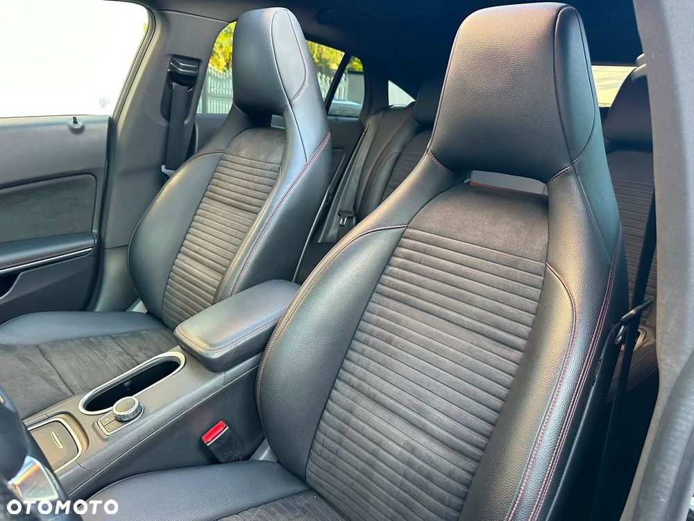 Mercedes-Benz CLA 200 d 7G-DCT AMG Line - 9