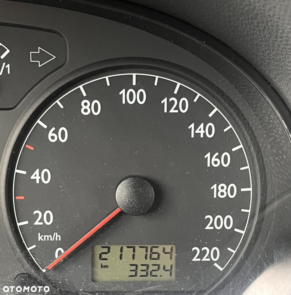 Volkswagen Polo - 8