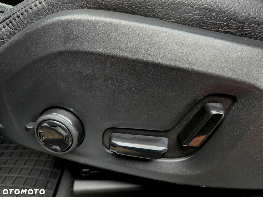 Volvo XC 60 T5 Geartronic Inscription - 19