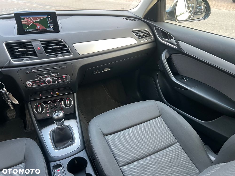 Audi Q3 - 18