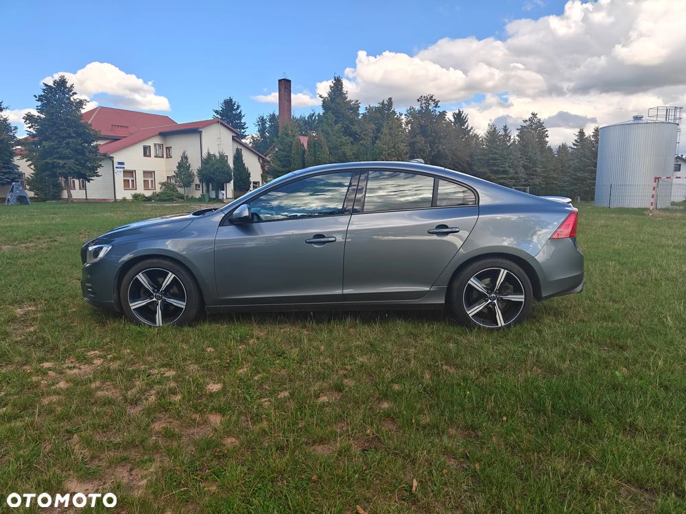 Volvo S60 D2 Drive-E R-Design Momentum - 4