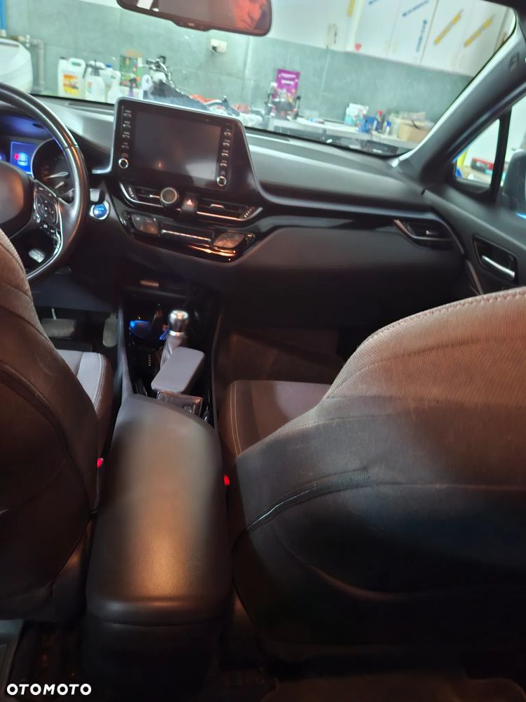 Toyota C-HR 1.8 Hybrid Style - 9