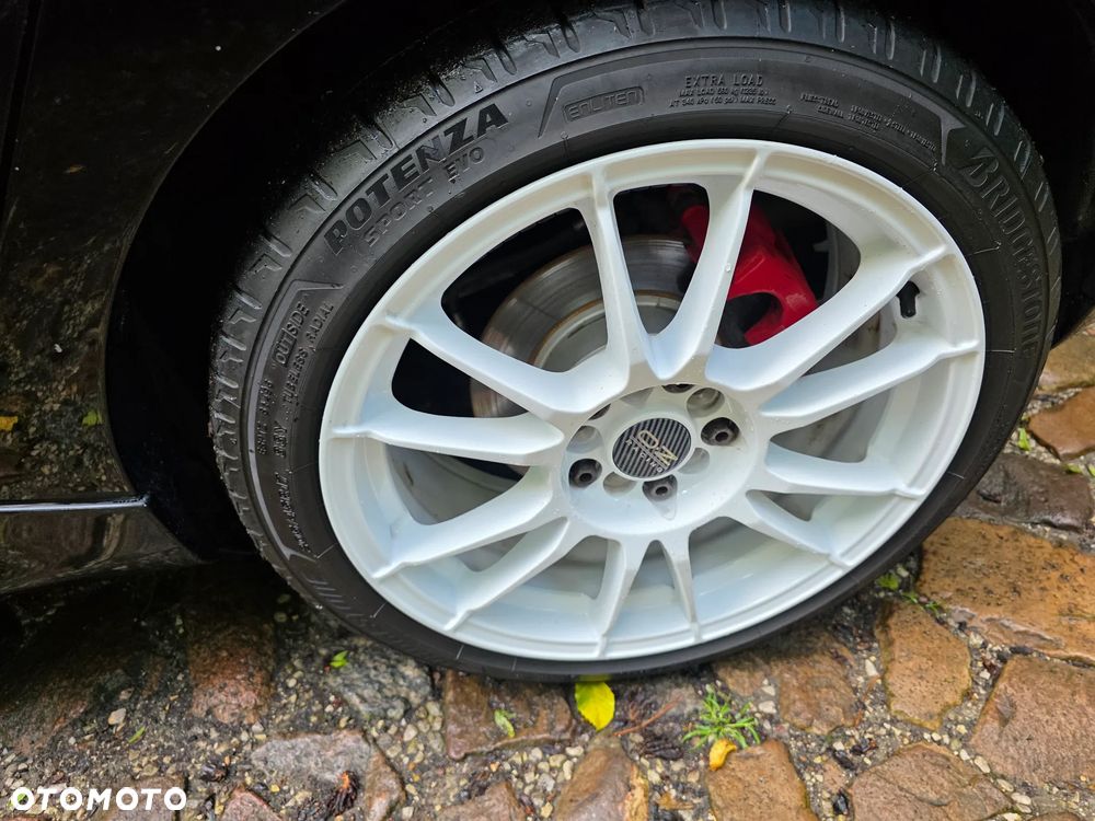 Renault Clio 1.6 R.S 200 EDC - 12
