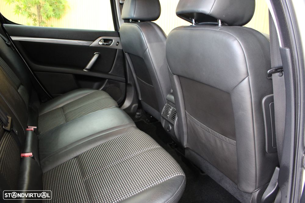 Peugeot 407 2.0 HDi Executive - 26