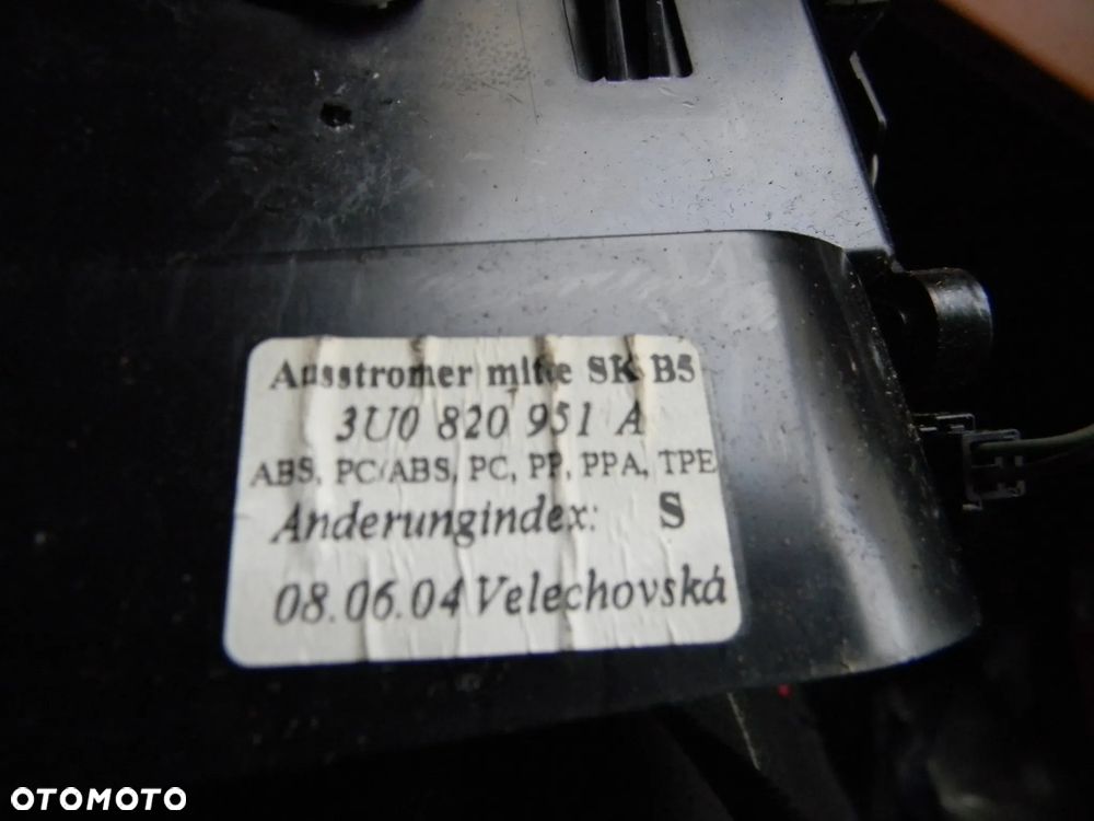 kratka nawiewu SKODA SUPERB I 3U0 01-08 - 8