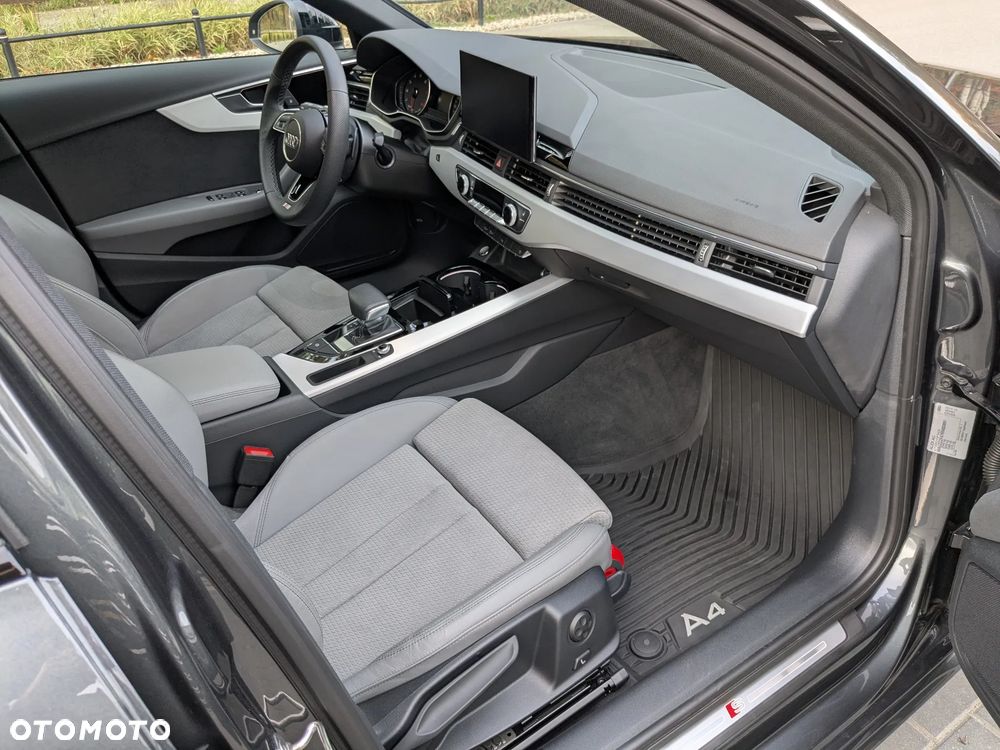 Audi A4 Limousine - 19