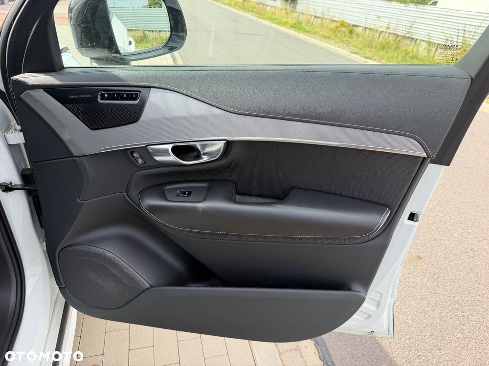 Volvo XC 90 - 29