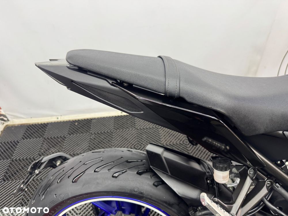 Yamaha MT - 28