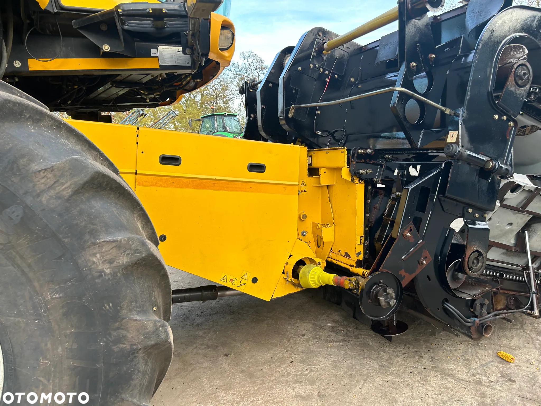 New Holland CR9070 ELEVATION - 15