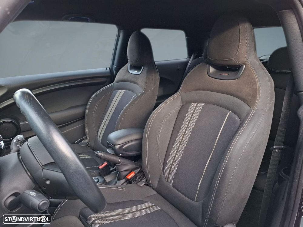 MINI 3 Portas One - 11