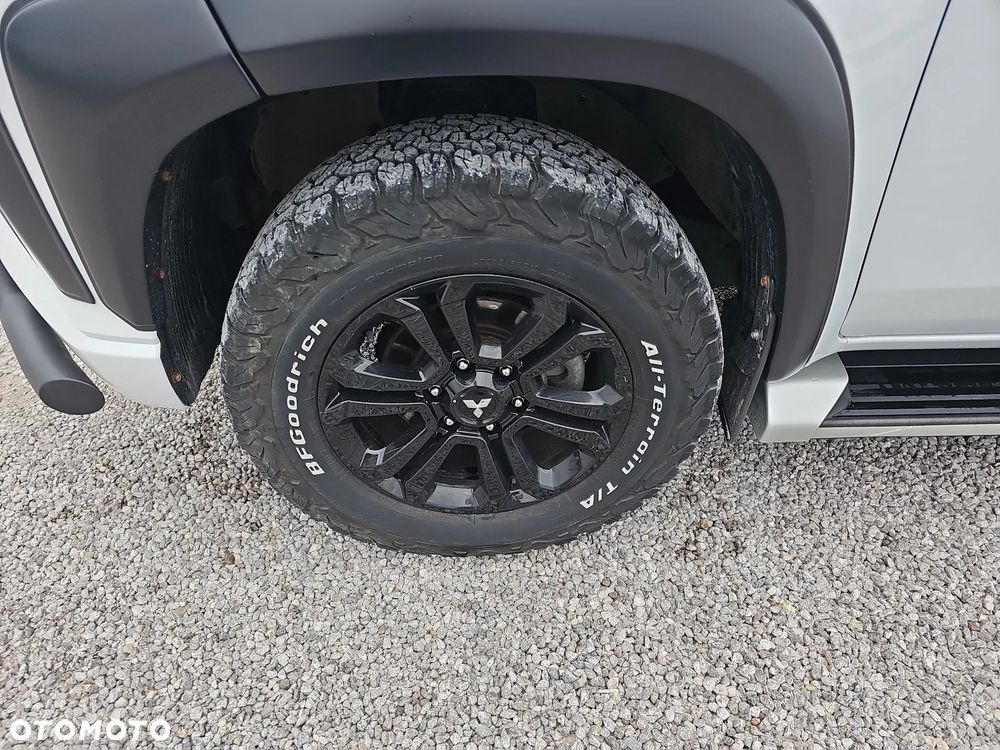 Mitsubishi L200 2.2 d DC Stark Basic - 10