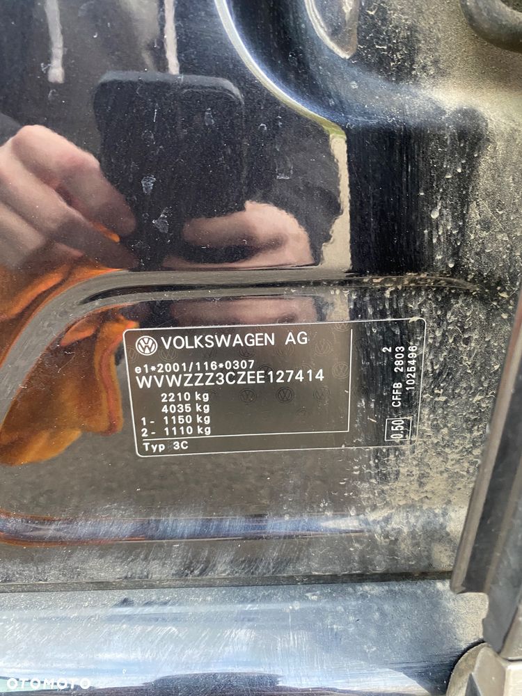 Volkswagen Passat 2.0 TDI DSG BlueMotion Technology Comfortline - 18