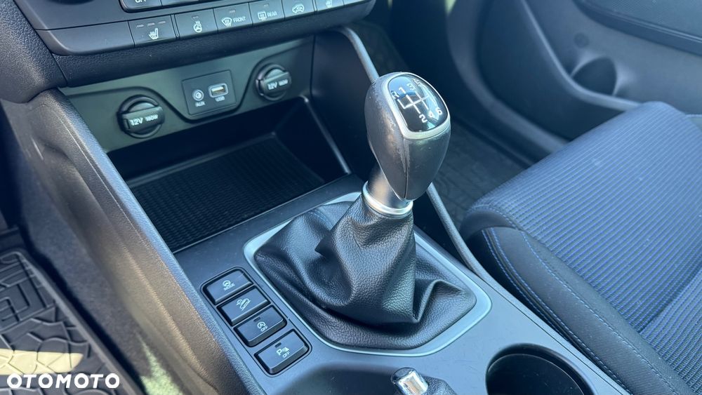 Hyundai Tucson blue 1.7 CRDi 2WD Style - 33