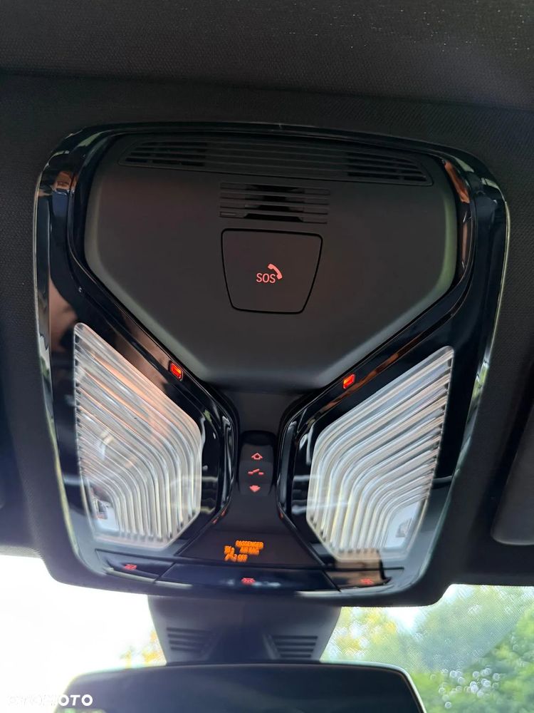 BMW Seria 3 330i xDrive - 23