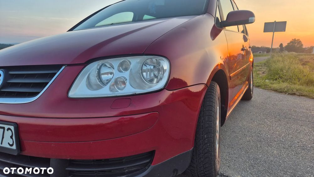 Volkswagen Touran 1.9 TDI Welcome - 3
