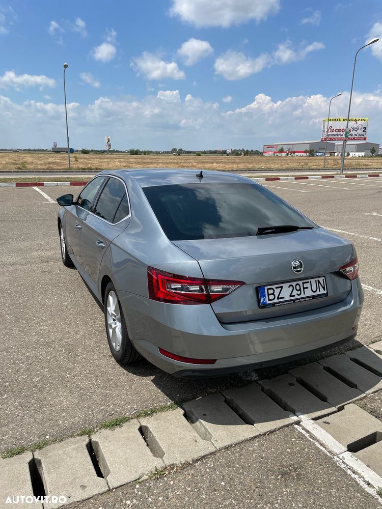 Skoda Superb 1.8 TSI DSG Style - 6