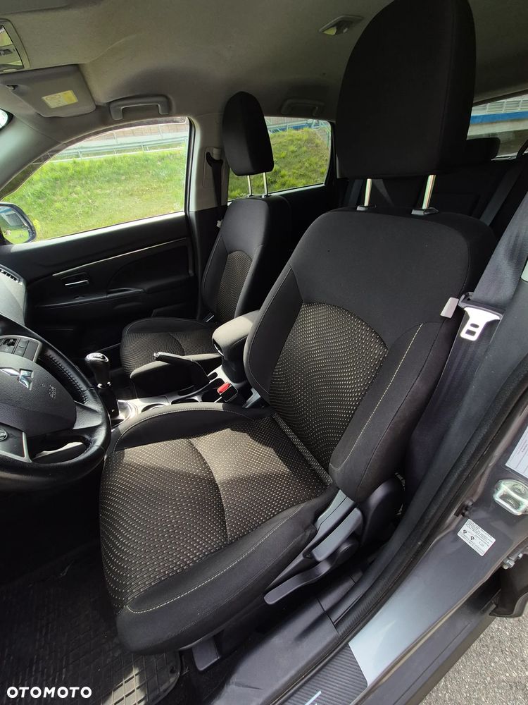 Mitsubishi ASX - 14