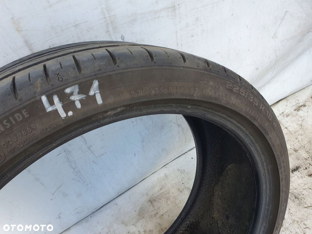 opona Continental 225/35 18 - 15