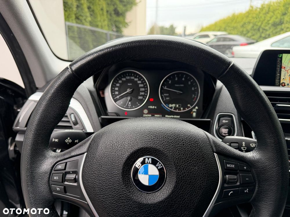 BMW Seria 1 118i - 17