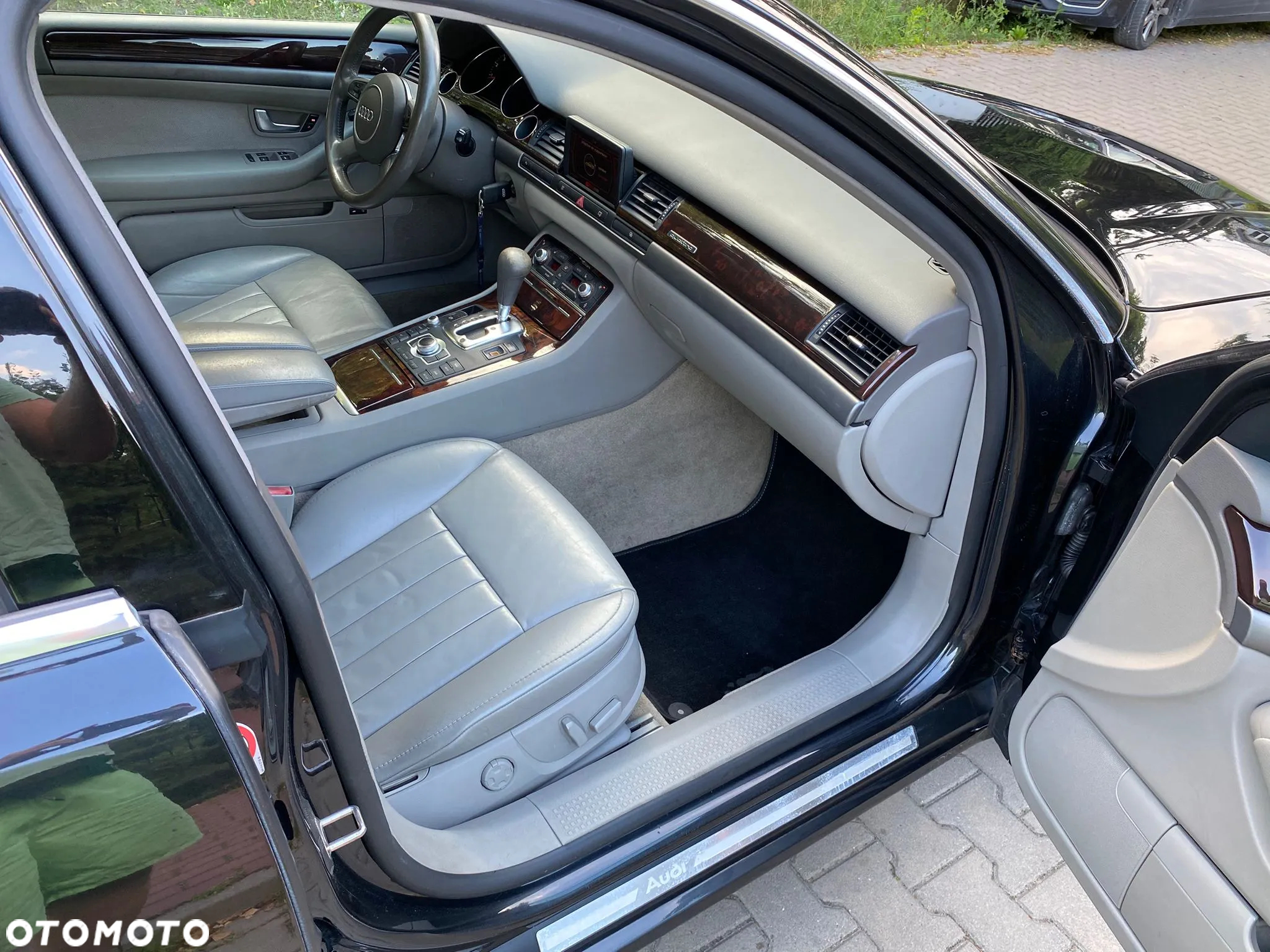 Audi A8 3.7 Quattro - 21