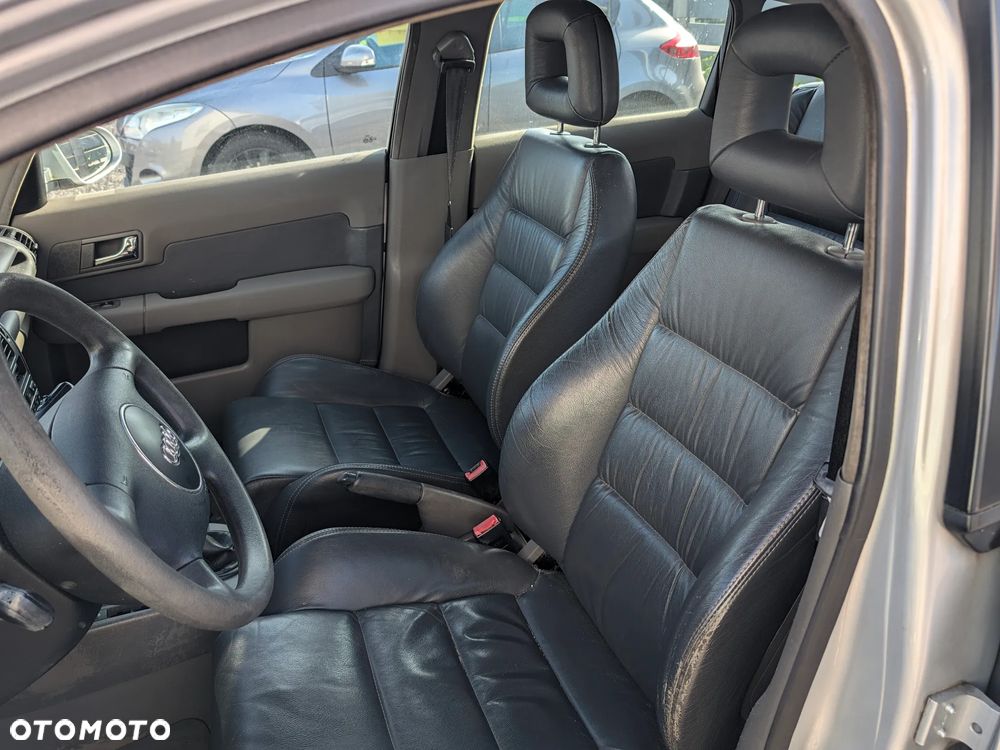 Audi A2 1.4 - 12