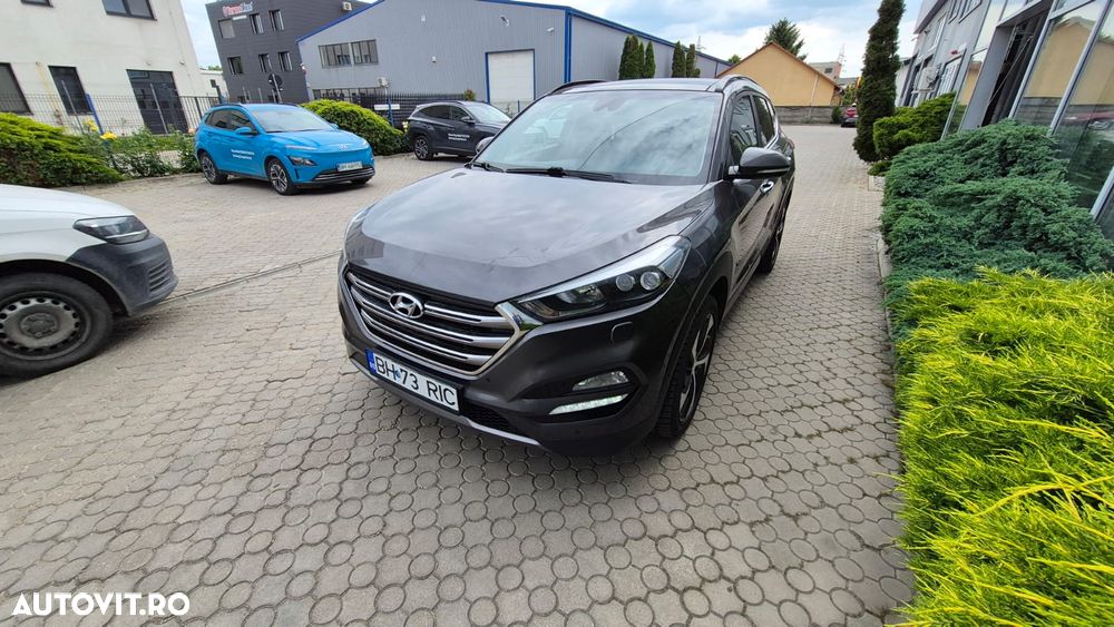 Hyundai Tucson 2.0 CRDI 4WD 6AT Luxury Pack+ - 9