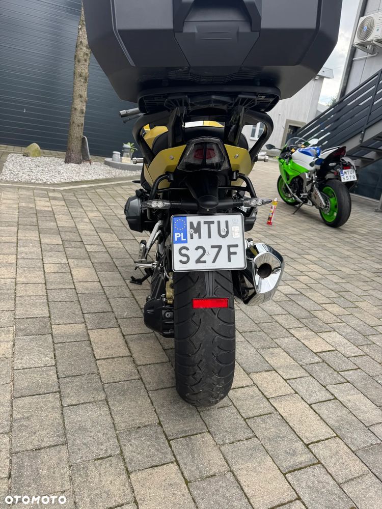 BMW RS - 12