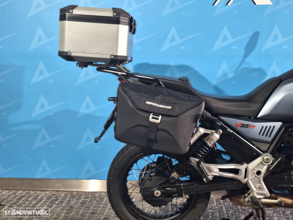 Moto Guzzi V85 TT - 4