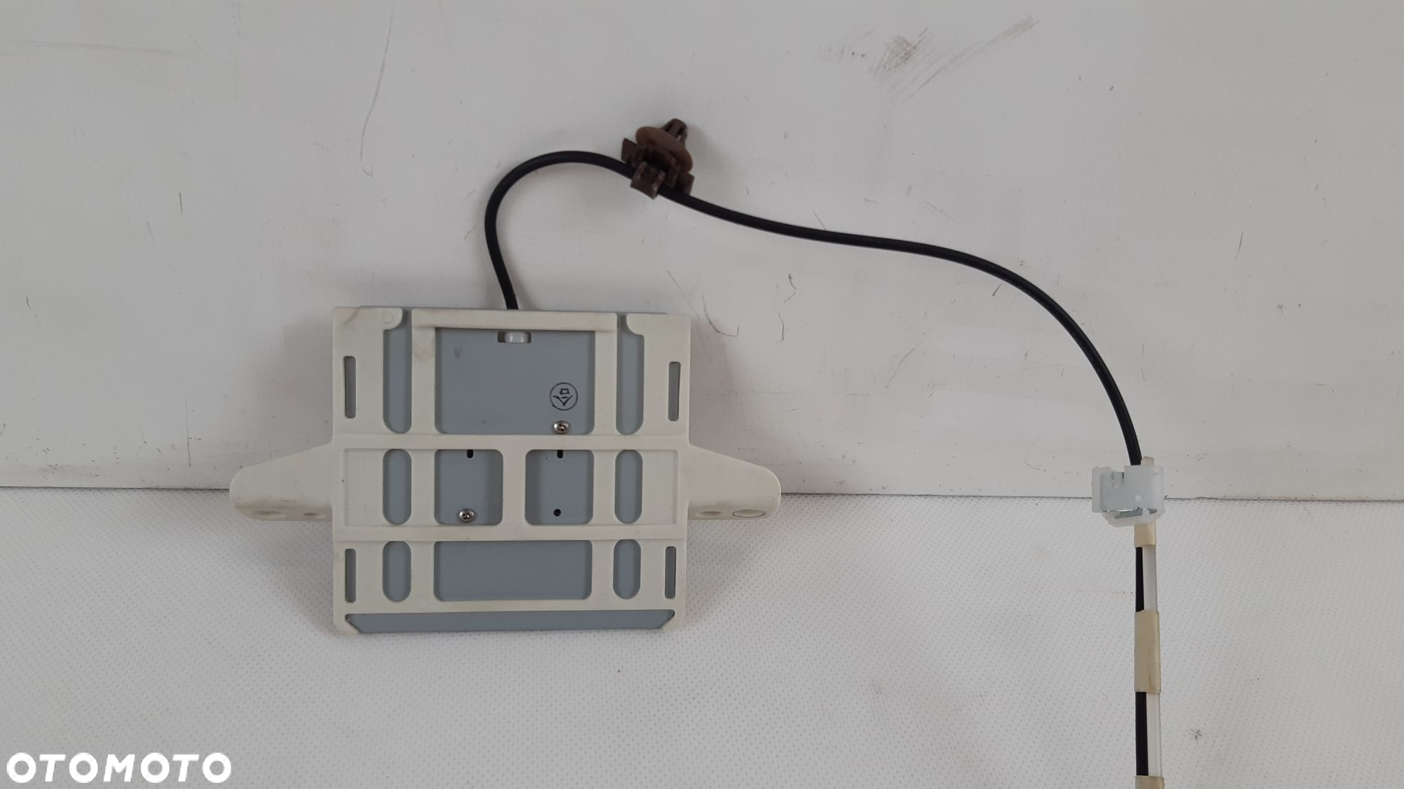 TOYOTA RAV4 IV ANTENA GPS 86860-42052 - 3