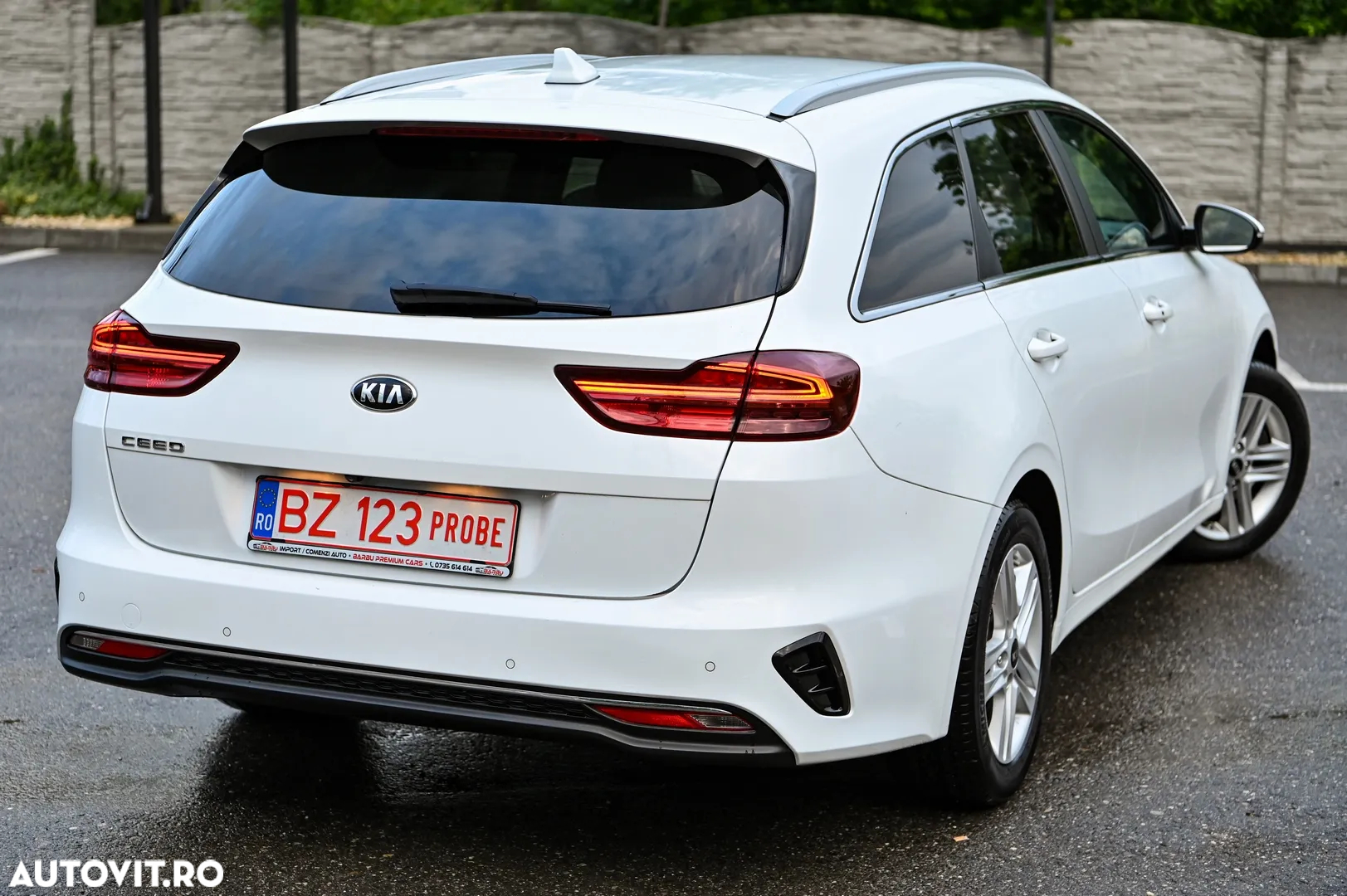 Kia Ceed - 34
