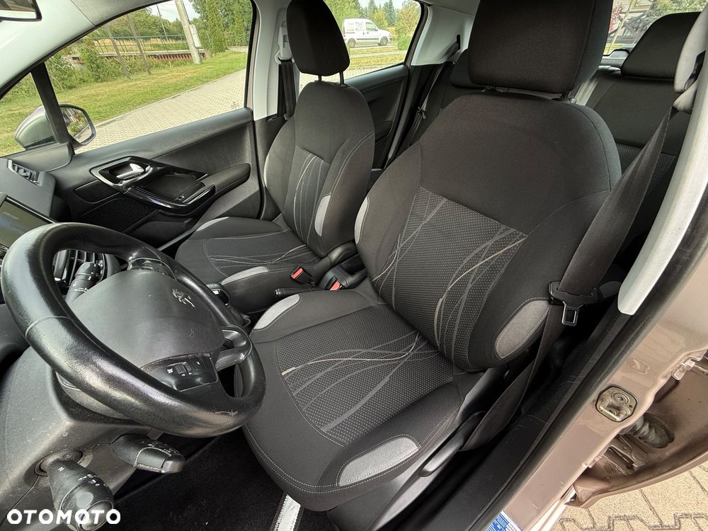 Peugeot 208 1.4 VTi Allure - 8