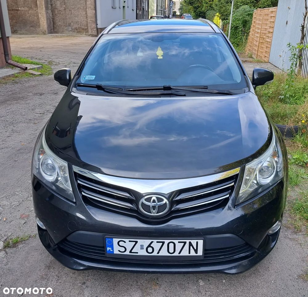 Toyota Avensis - 15