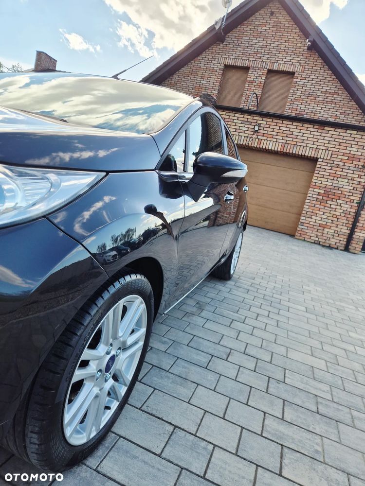 Ford Fiesta 1.4 Champions Edition - 17
