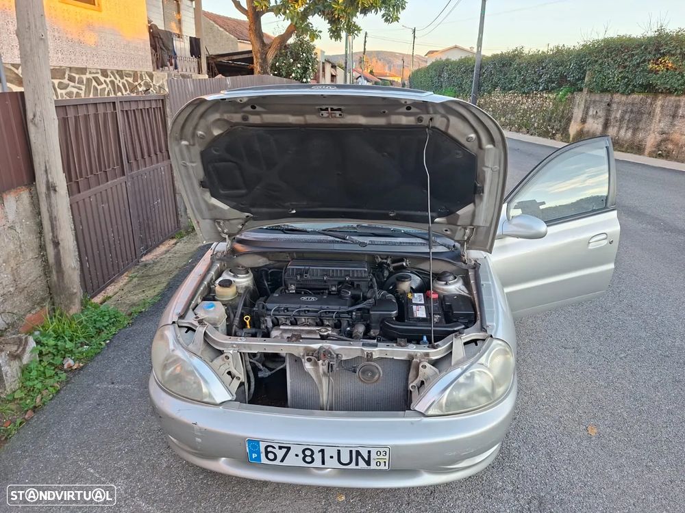 Kia Rio SW 1.3 LS - 4