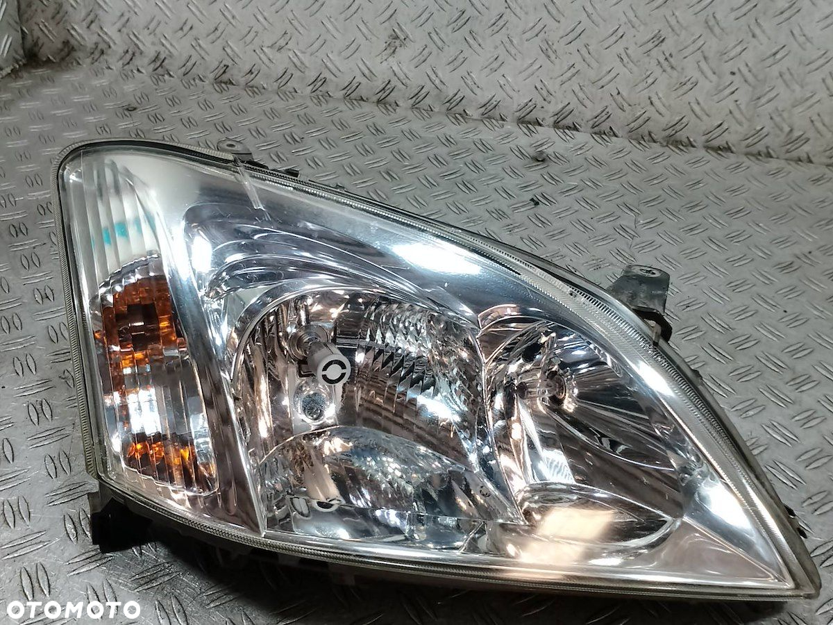 LAMPA PRZÓD PRAWA HYUNDAI GETZ    088271 - 8