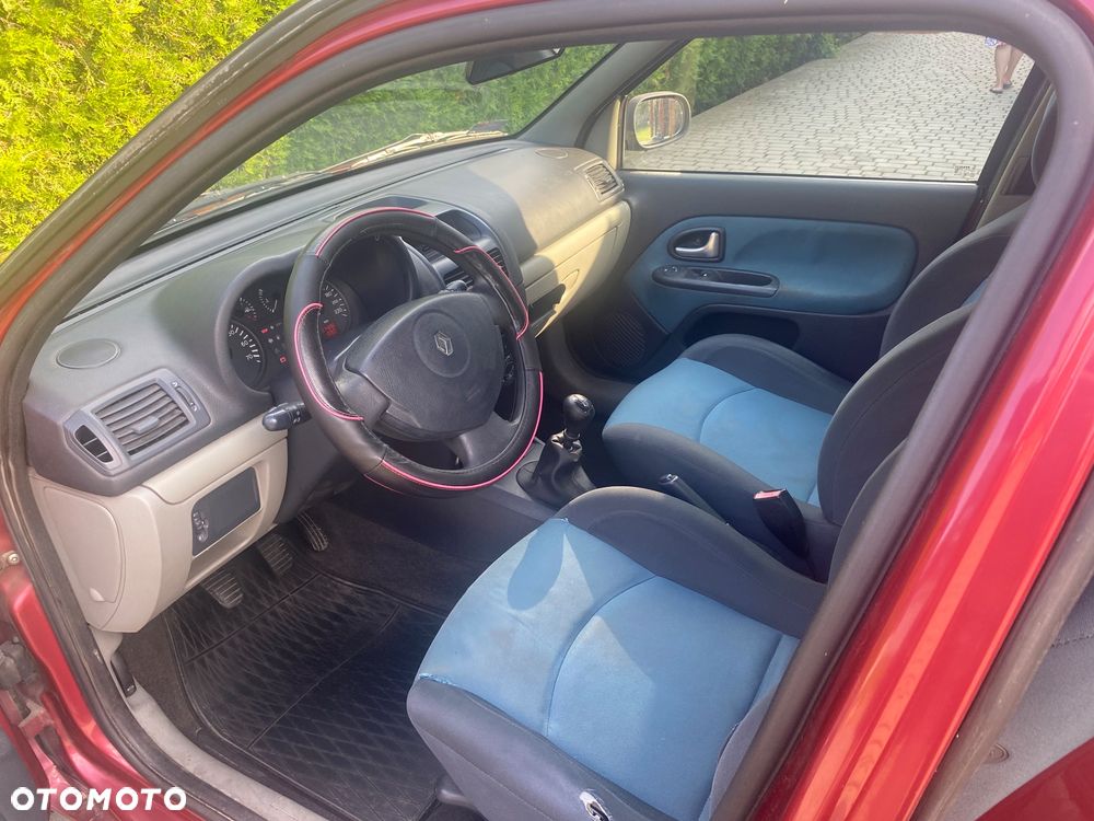 Renault Clio 1.9 DTi RXE - 6