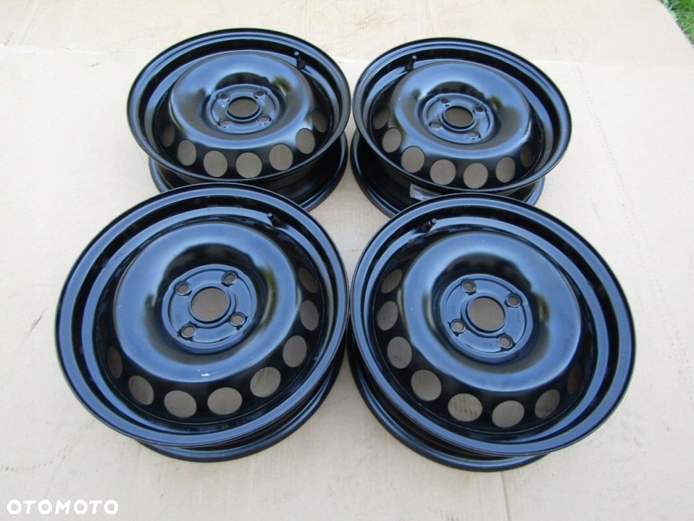 4x Felgi 15 Citroen C1 I II Toyota Aygo I II Peugeot 107 108 4,5 4x100 ET35 - 5