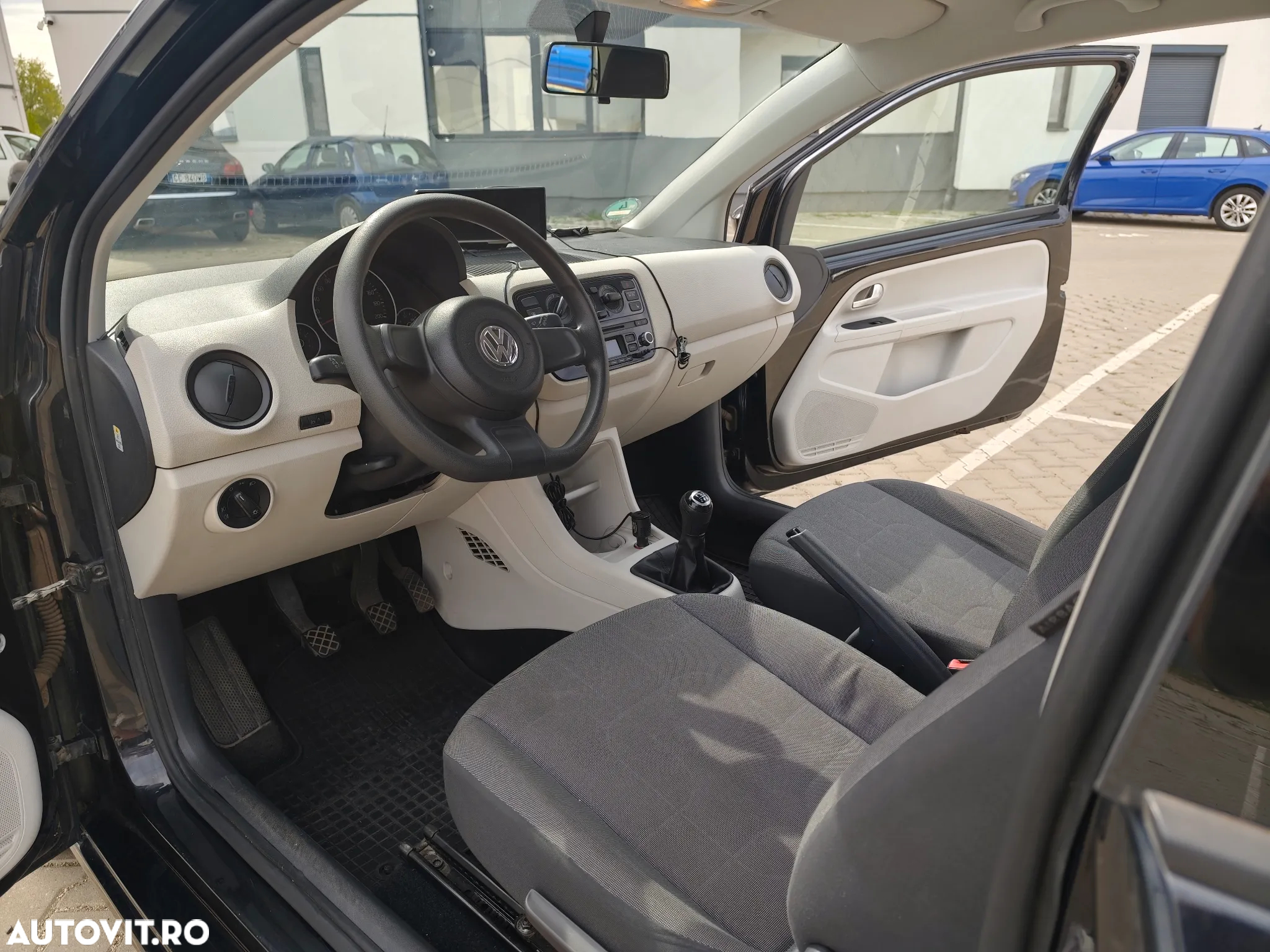 Volkswagen up! 1.0 Black - 4