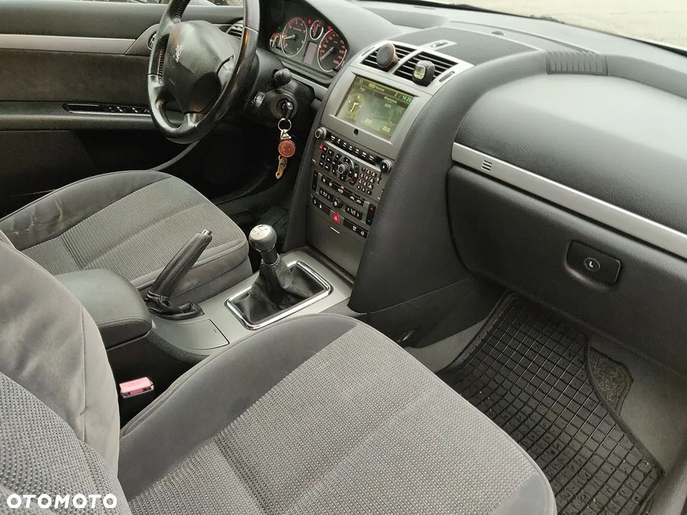 Peugeot 407 - 8