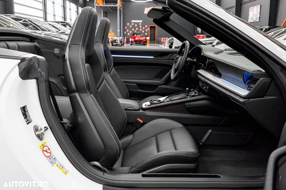 Porsche 911 Carrera PDK - 12